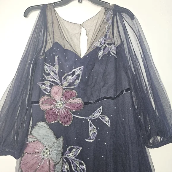 Marchesa Notte Women's Beaded Floral Tulle Gown Size 8 - Picture 10 of 15